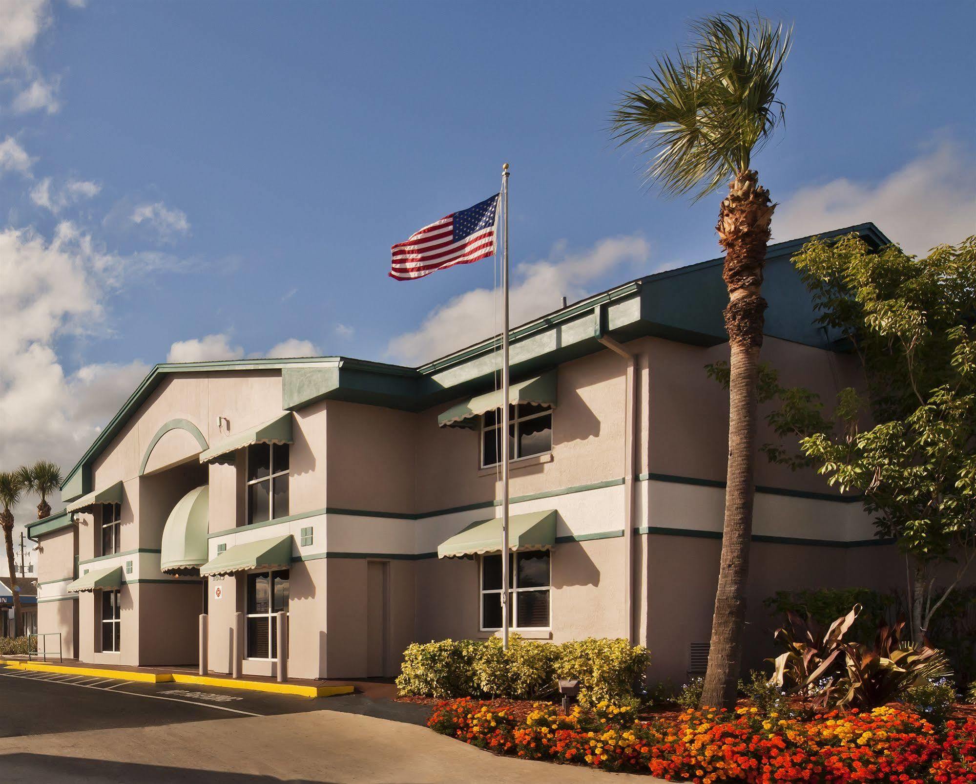 Super 8 By Wyndham Kissimmee Motel Luaran gambar