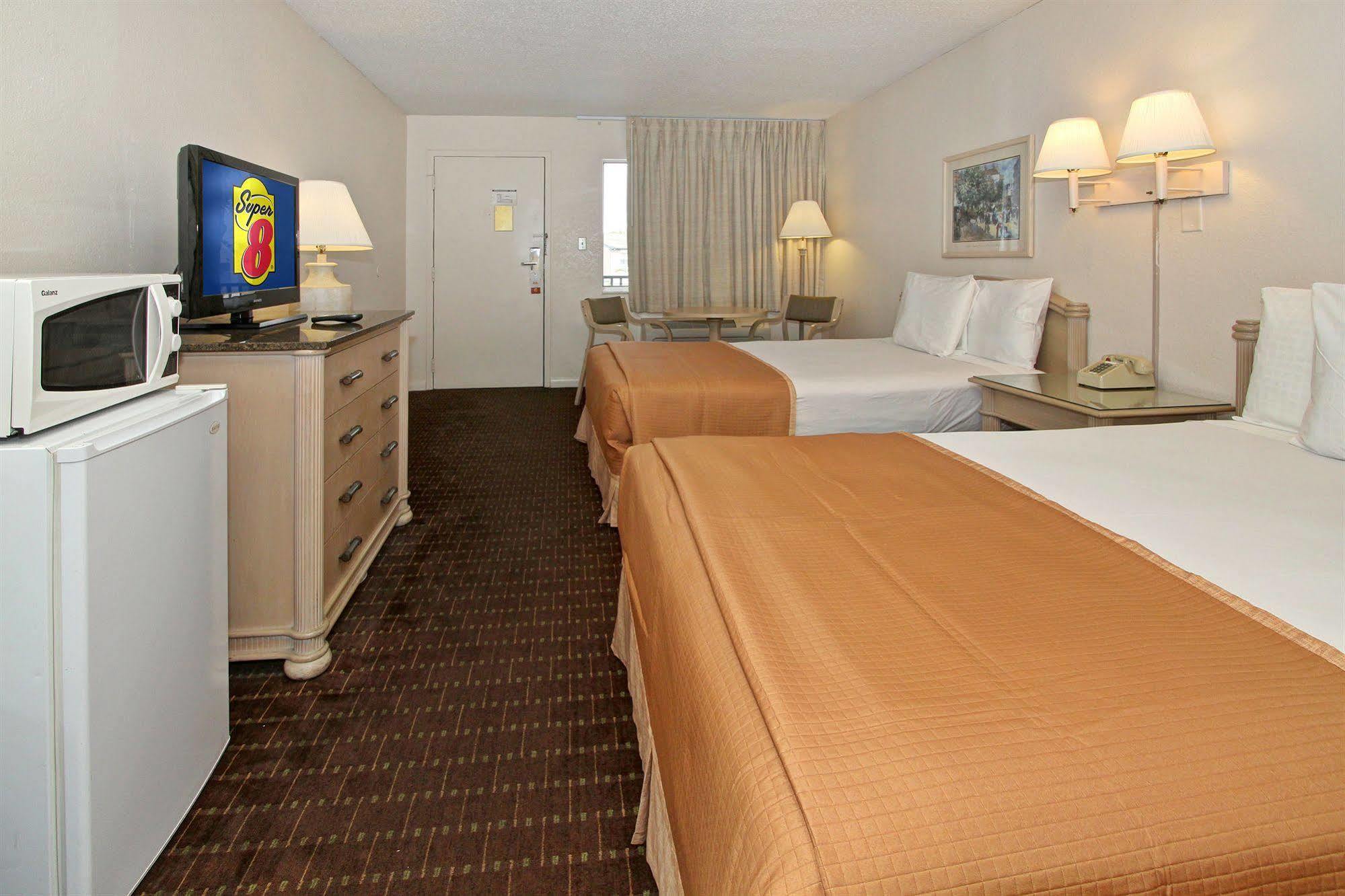 Super 8 By Wyndham Kissimmee Motel Luaran gambar